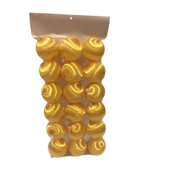 Meri-Craft Fancy Satin Gold Ball Ornaments Set of 18 Unbreakable Pin-Able Made - Picture 4 of 6